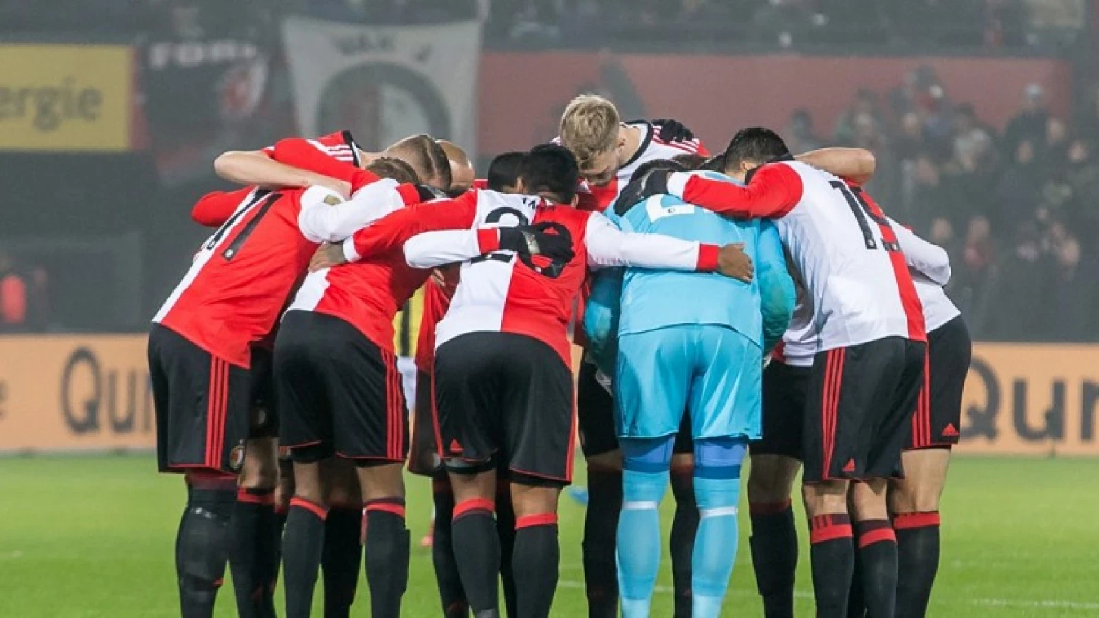 Opstelling | Van Bronckhorst zet sterkhouder op de bank