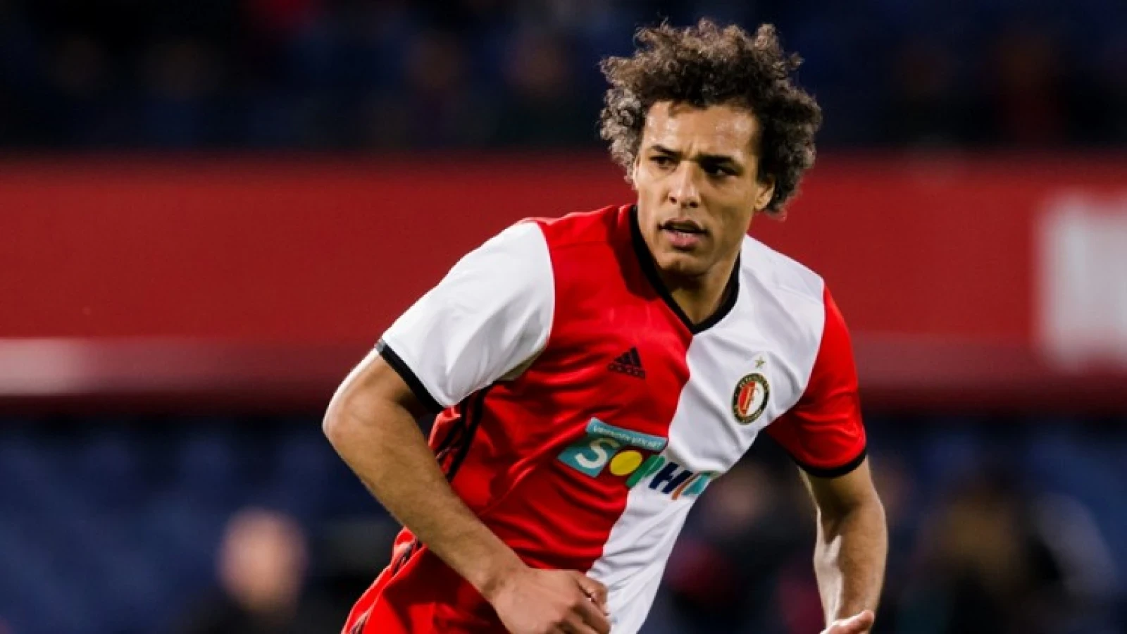 Van Hooijdonk snapt Feyenoord niet: 'Ik denk: had daar een nuance ingebracht'