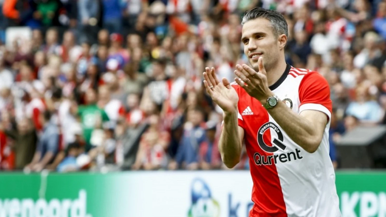 UPDATE | Van Persie ontbreekt op training, Jørgensen verlaat vroegtijdig het trainingsveld