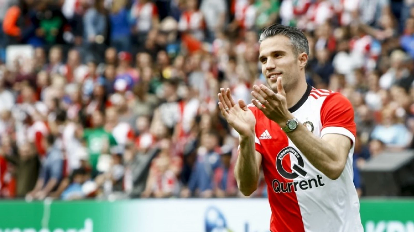 Robin van Persie gaat langer door bij Feyenoord