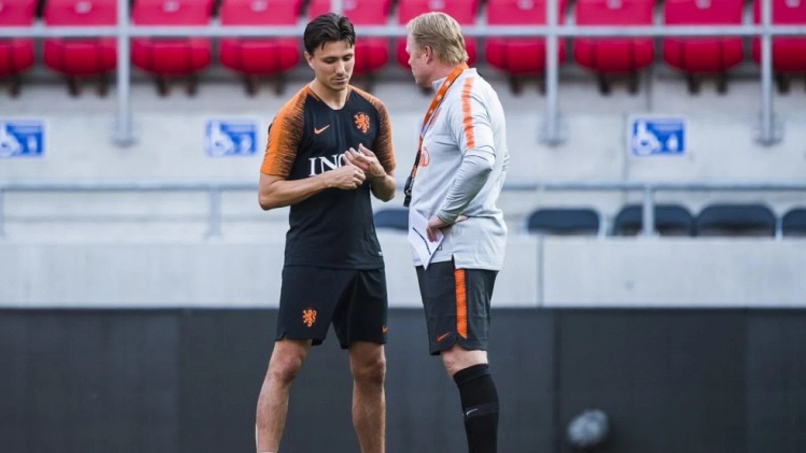 Bondscoach heeft teleurstellend nieuws voor Feyenoord-aanvaller