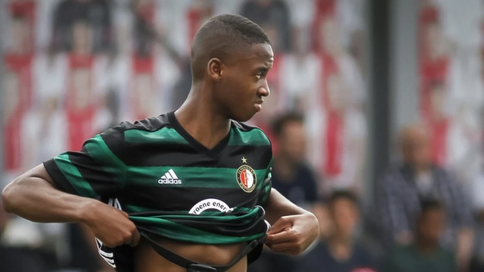 'Feyenoord-talent weigert contractaanbod en wil vertrekken'