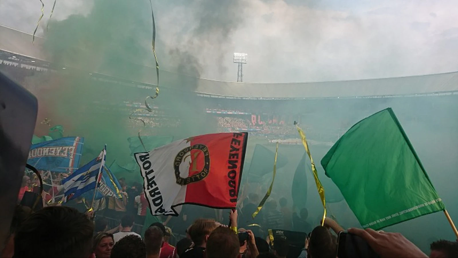 Feyenoord lanceert vandaag nieuw uitshirt