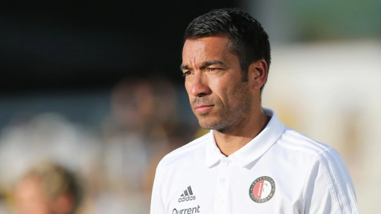 Van Bronckhorst komt met update over blessuregevallen