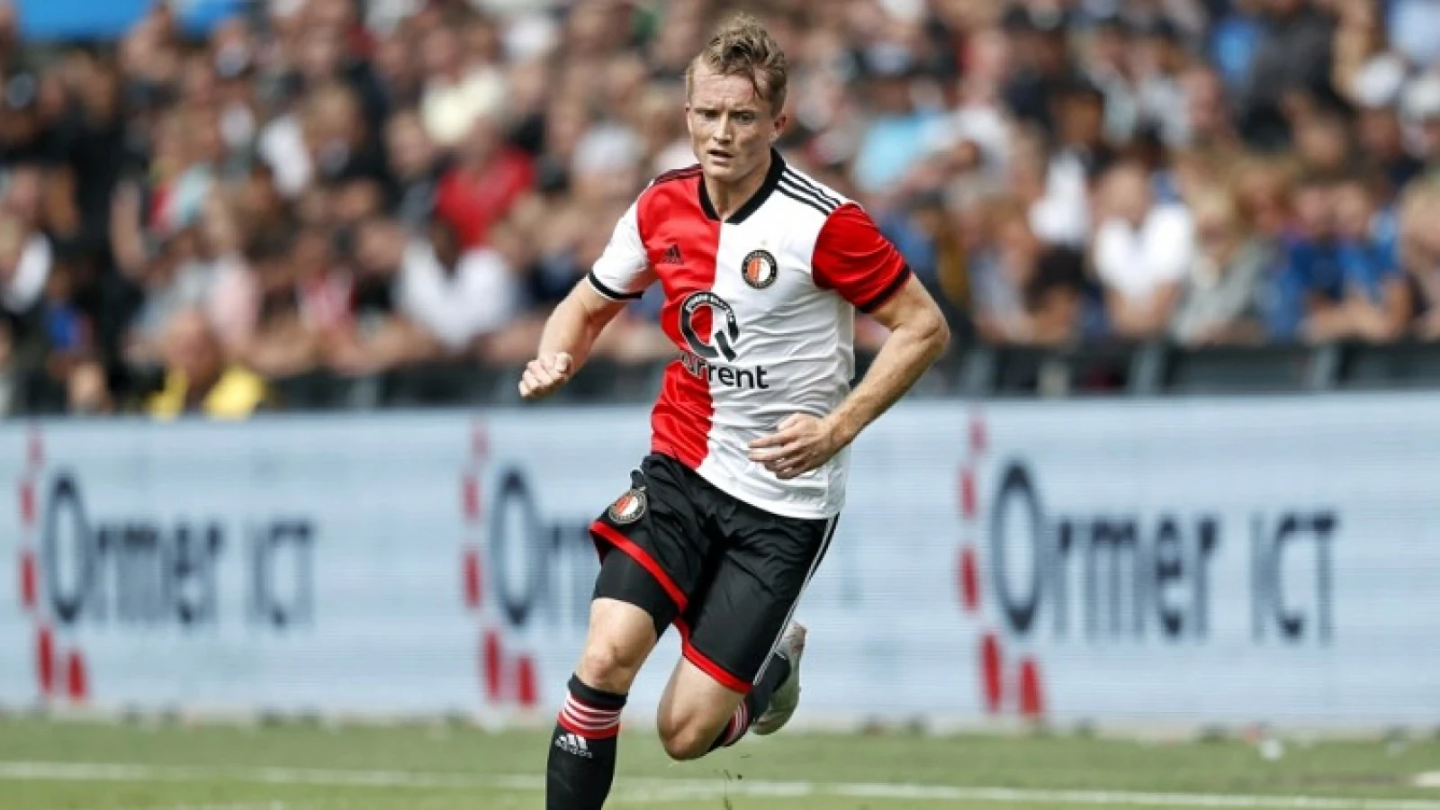 Larsson slachtoffer van slechte uitvoering 4-3-3 formatie: 'Hij past beter bij Ajax'