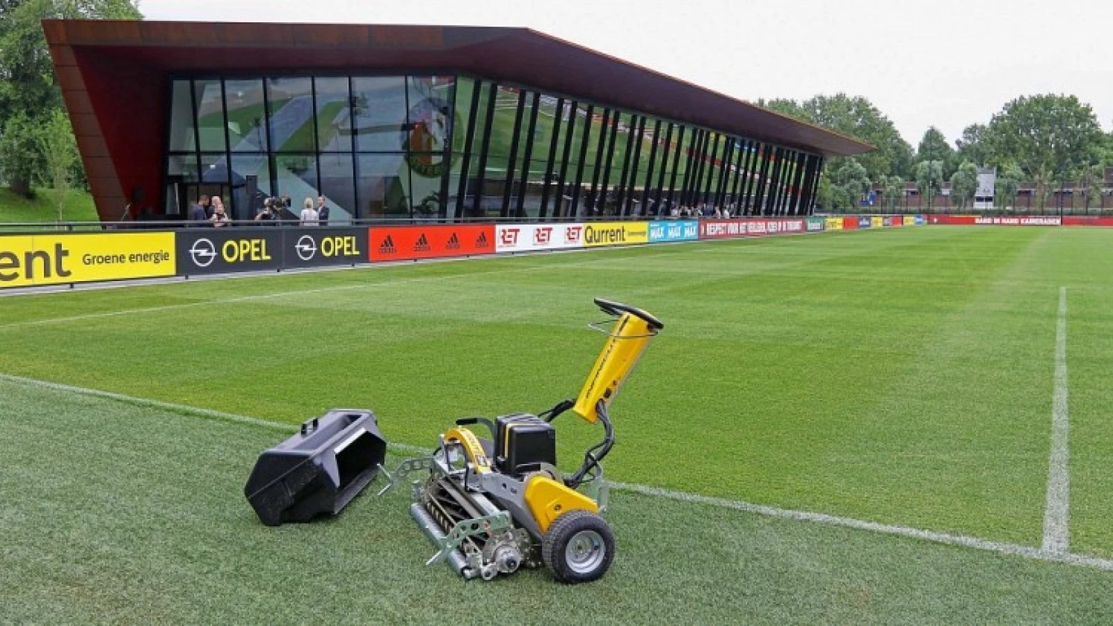 'Feyenoord speelt oefenwedstrijd tegen Keuken Kampioen Divisieploeg'