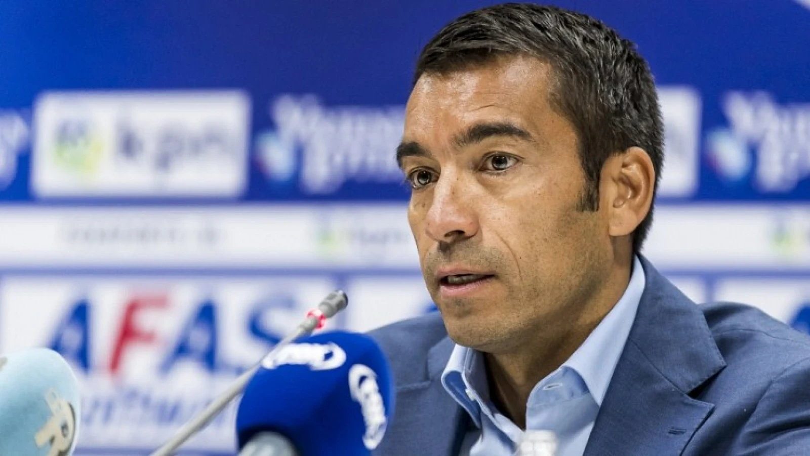 Van Bronckhorst: 'Het is mogelijk, maar vandaag was het niet de beste oplossing'