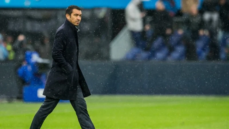 Van Bronckhorst: 'Ik denk dat we de eerste helft uitstekend speelden'