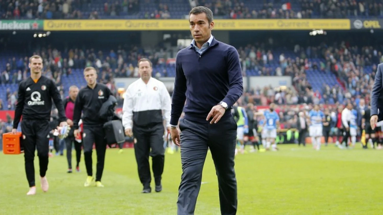 Van Bronckhorst: 'Dat blijft hangen'