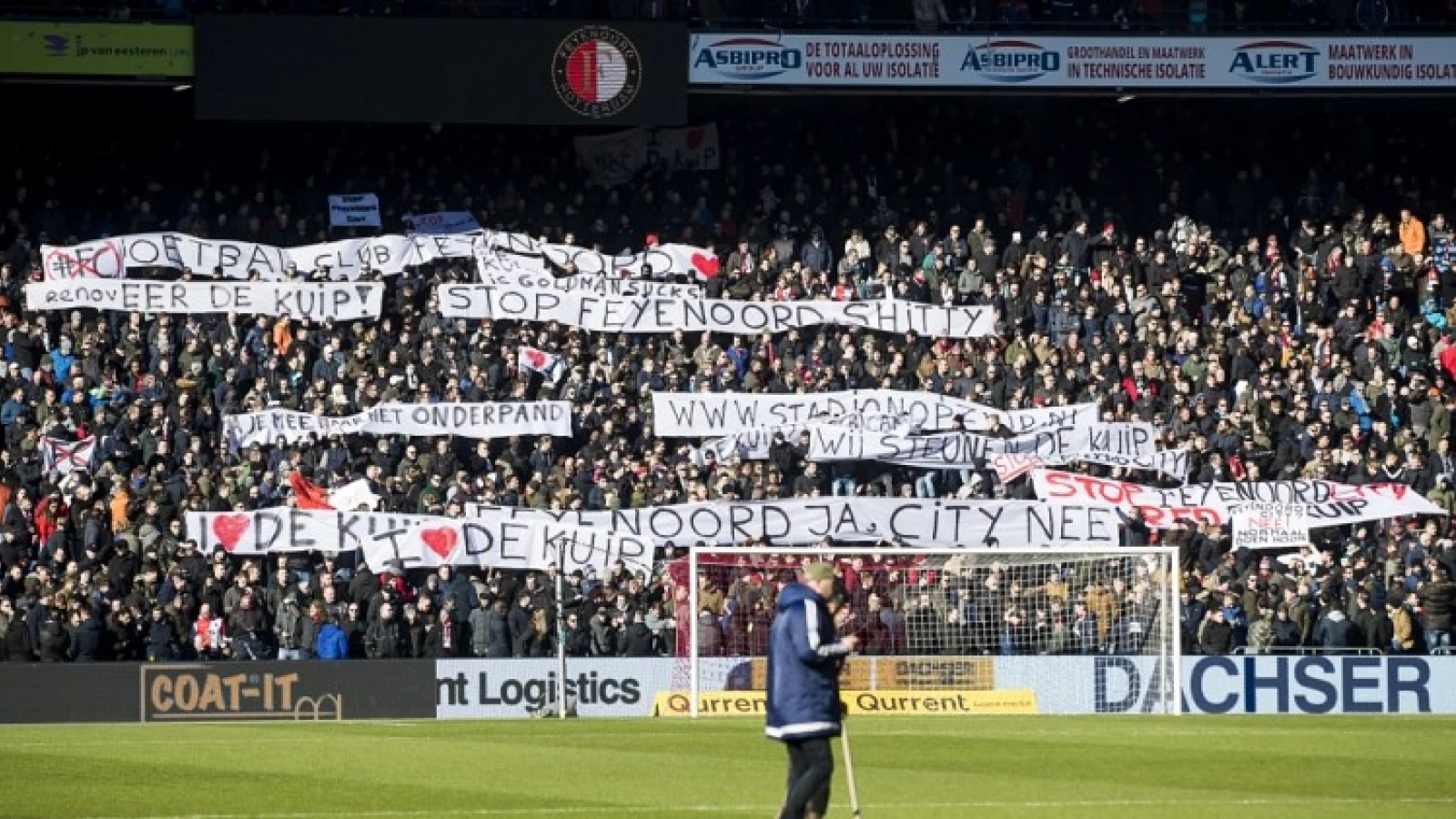 Gemeente Rotterdam maakt zich zorgen om nieuwe Kuip