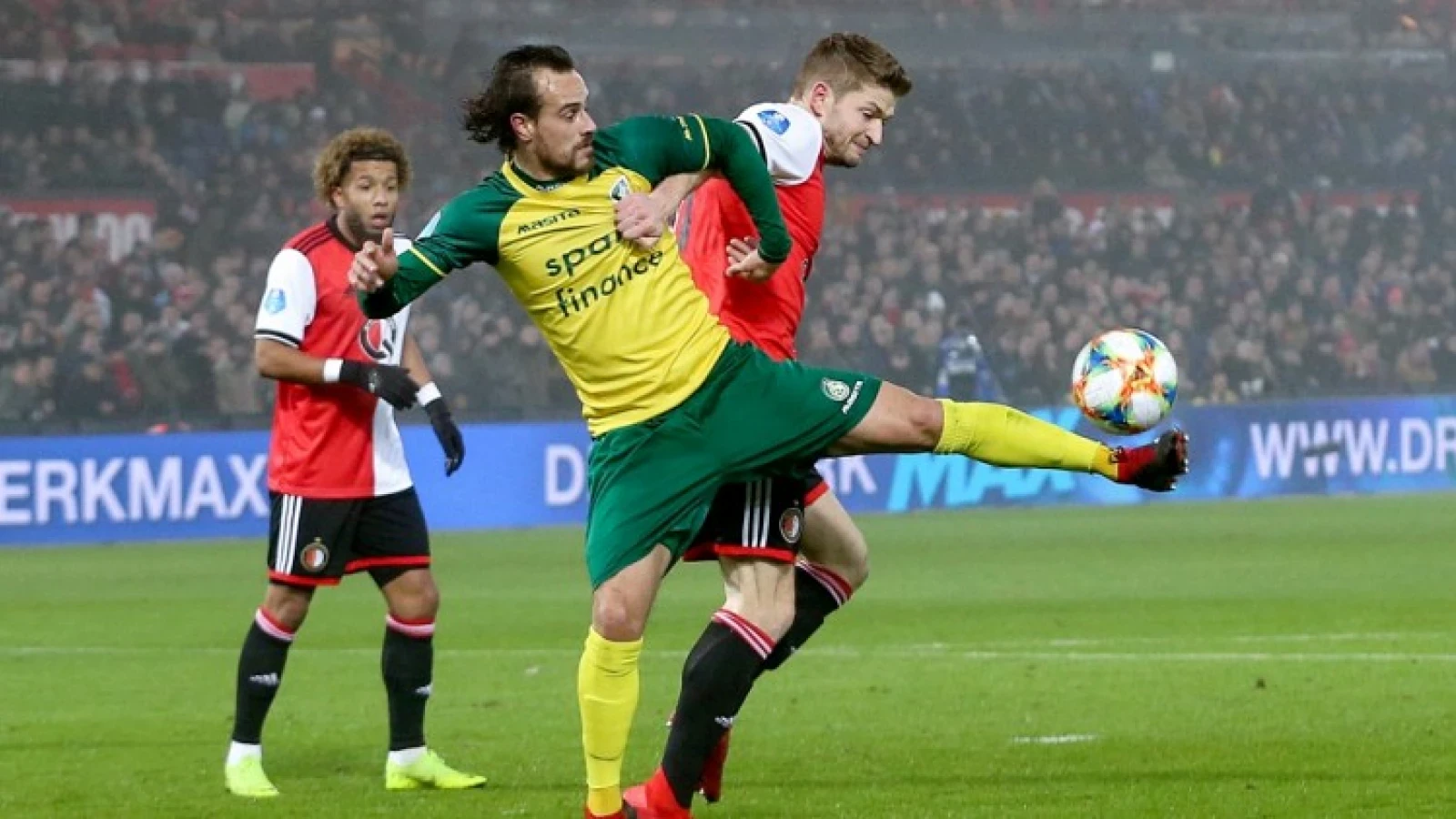STAND | Feyenoord vergroot achterstand op koploper na domper tegen Fortuna Sittard