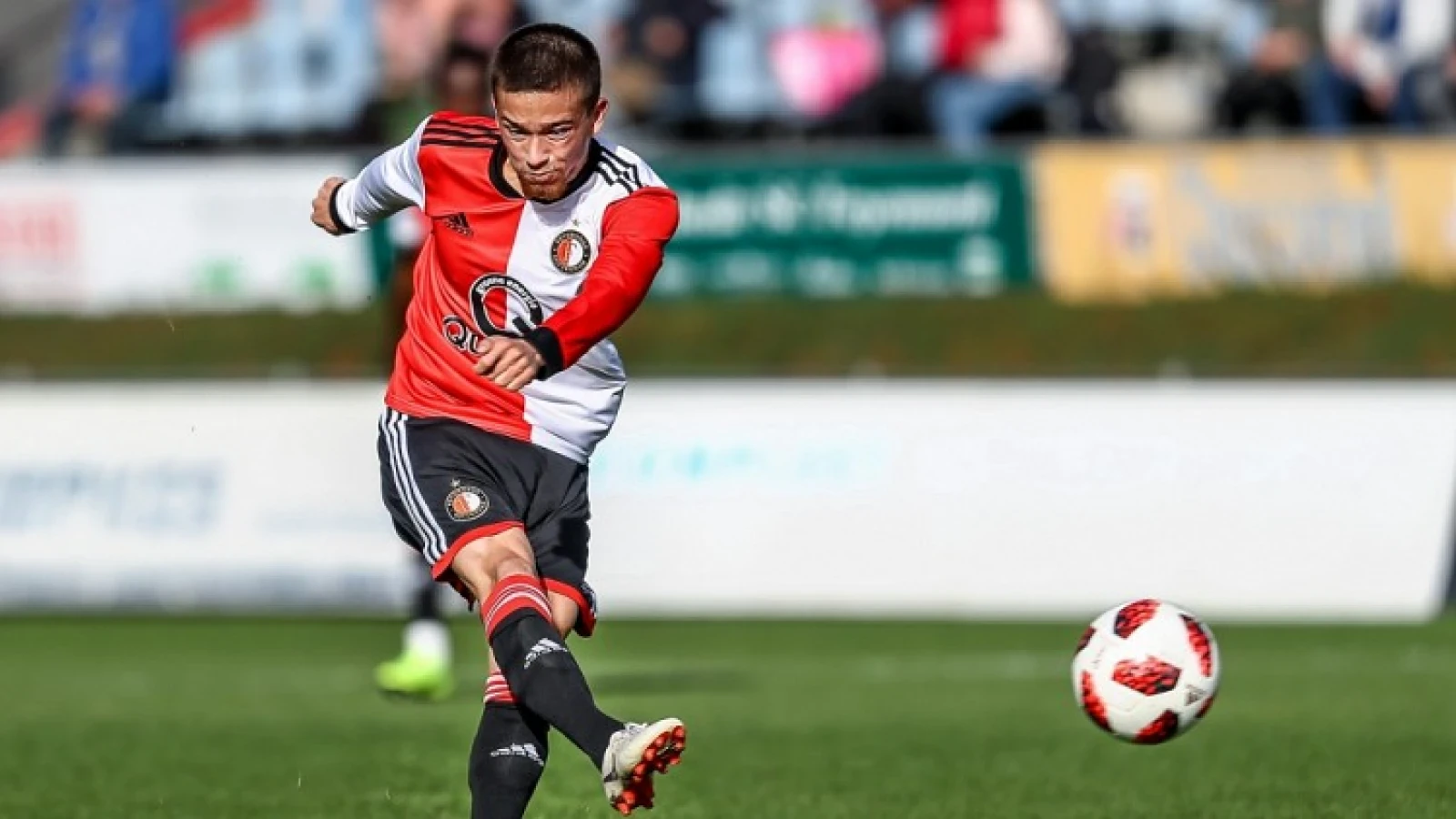 OFFICIEEL | Jordy Wehrmann verlengt contract bij Feyenoord