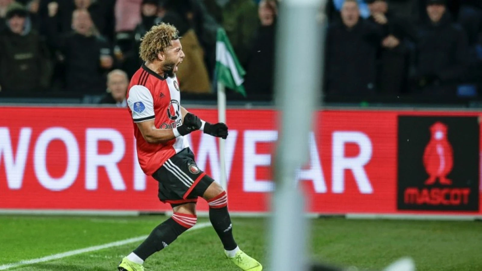 Feyenoord bekert verder door degelijke overwinning op FC Utrecht