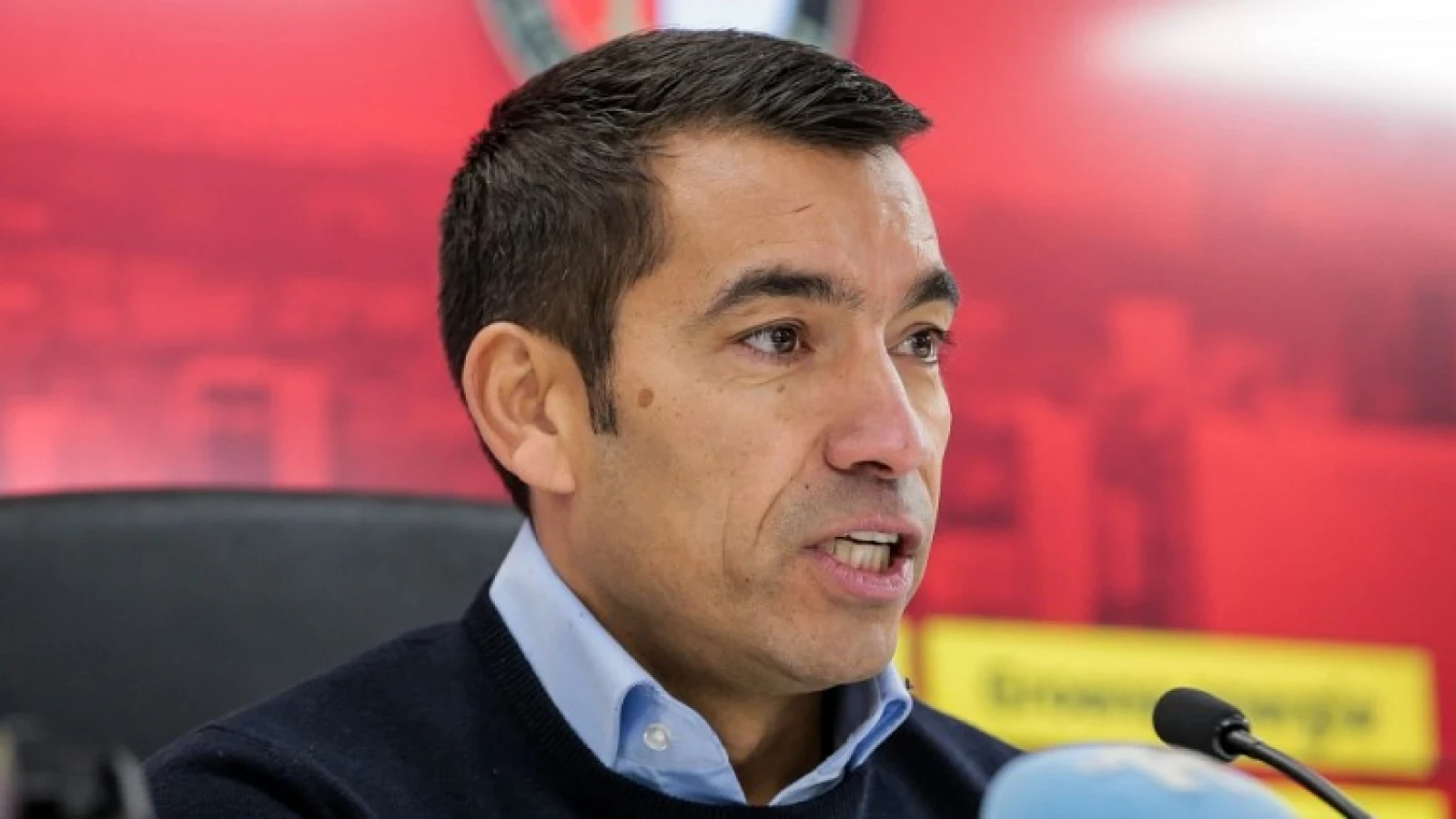 Van Bronckhorst en Feyenoord na de winterstop om de tafel