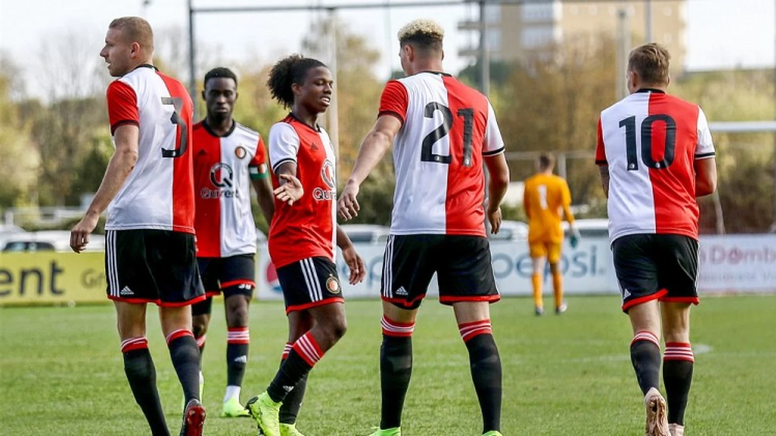 Zo kan Jong Feyenoord toch toetreden tot de voetbalpiramide