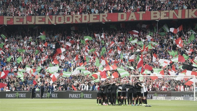 De Jong doet oproep aan supporters: 'Moeten we nooit normaal vinden'