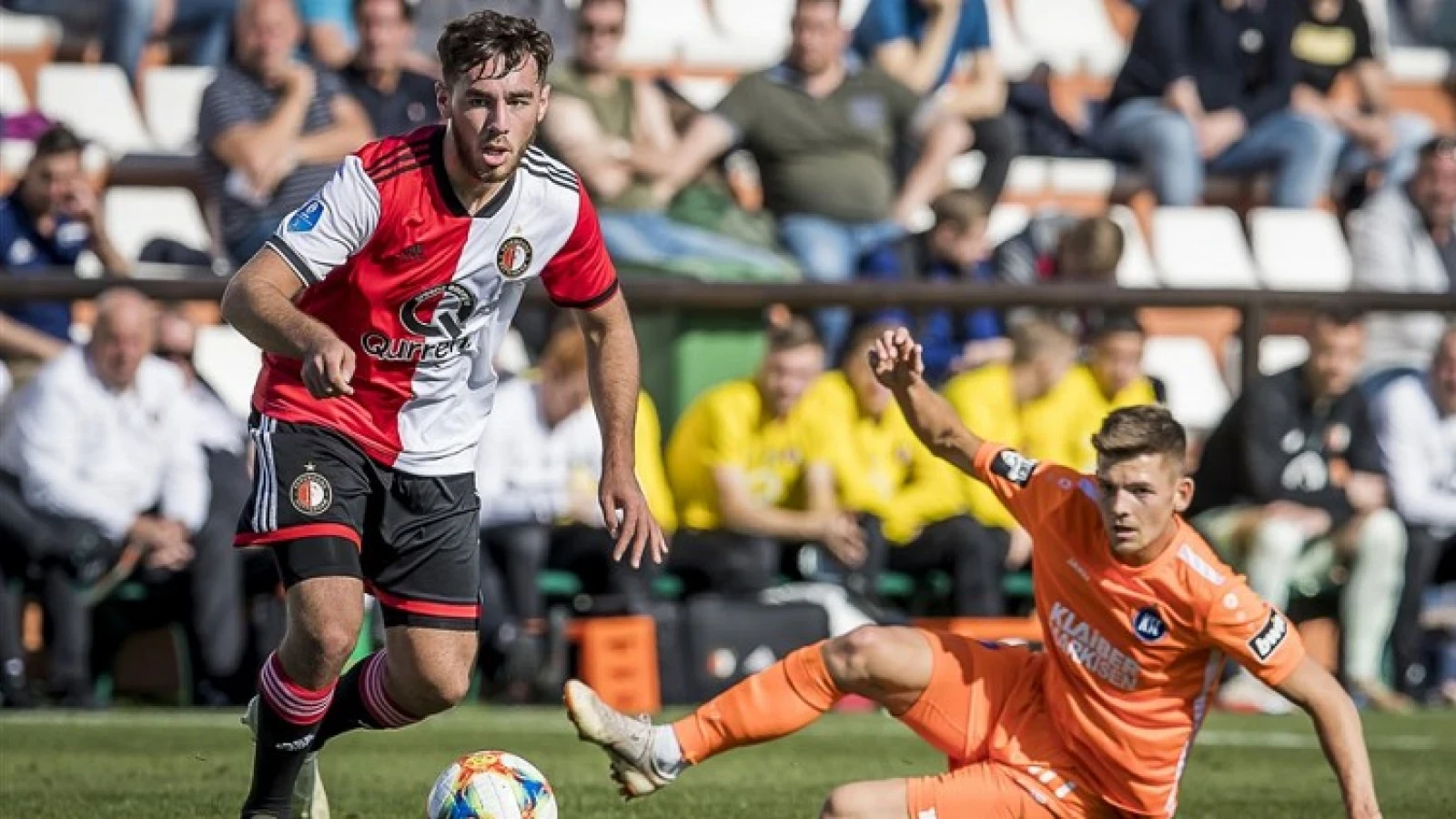 Jeugd moet kans krijgen: 'Feyenoord moet ook spelers voor miljoenen verkopen'