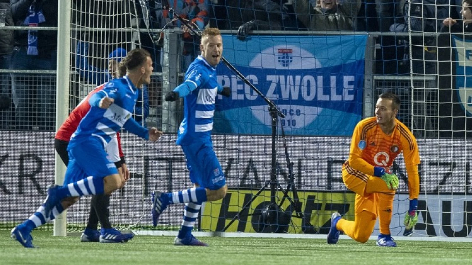 Feyenoord loopt tegen pijnlijke nederlaag aan in Zwolle