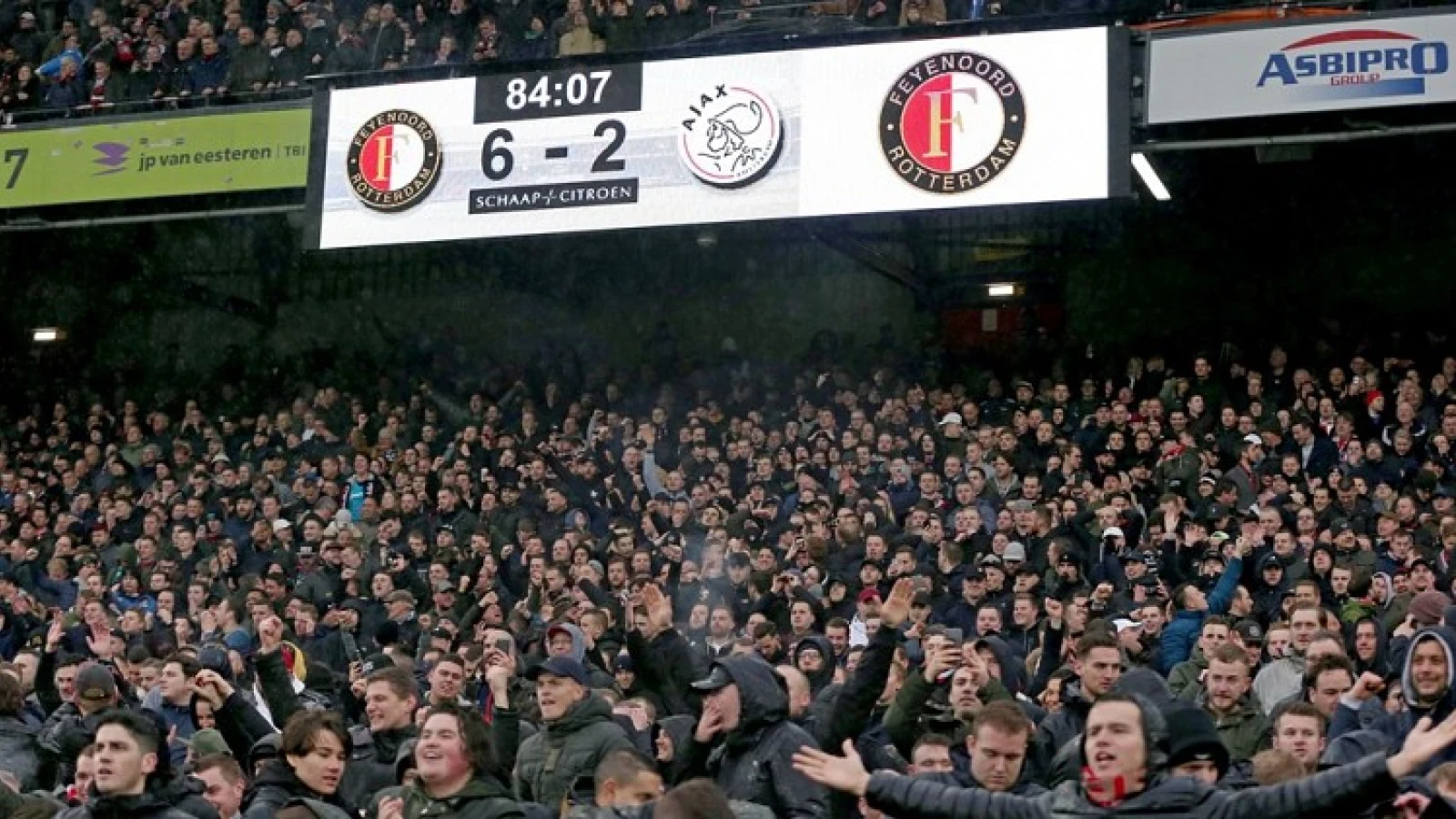 STAND | Plek twee weer in zicht na monsterzege op Ajax