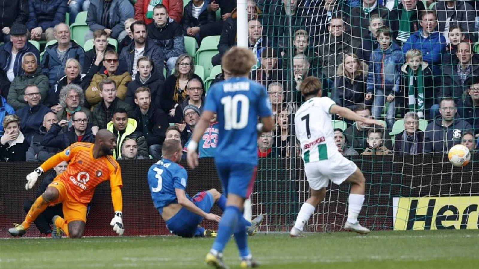 De kranten: 'Feyenoord is het lachertje'