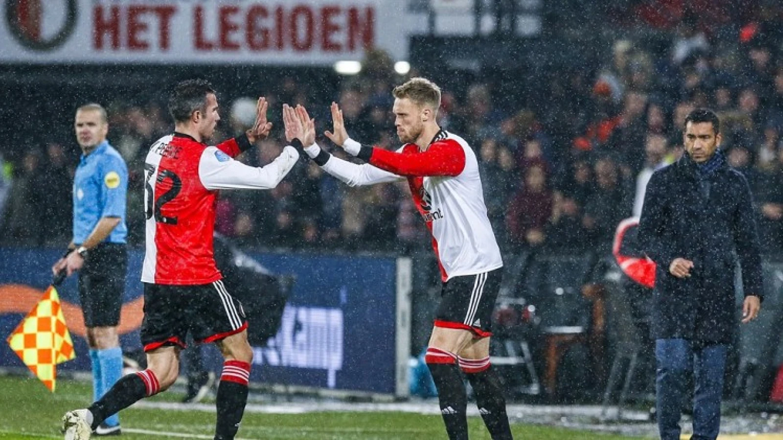 'Jørgensen en Van Persie in één elftal blijkt tot nu toe een absolute flop'