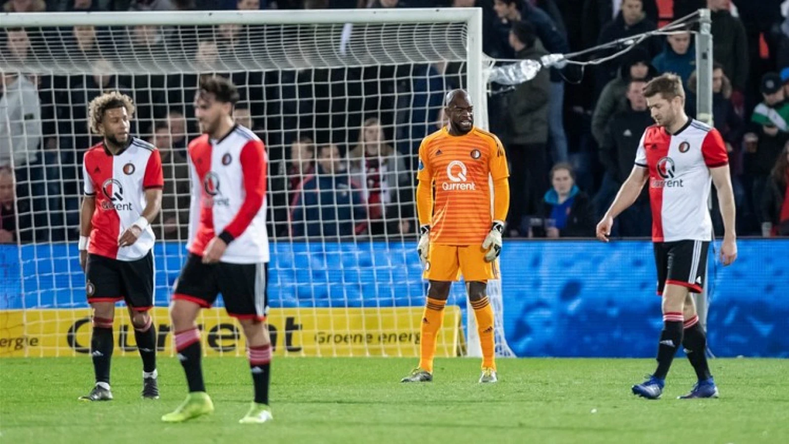 STAND | AZ komt op gelijke hoogte met Feyenoord, Rotterdammers blijven derde