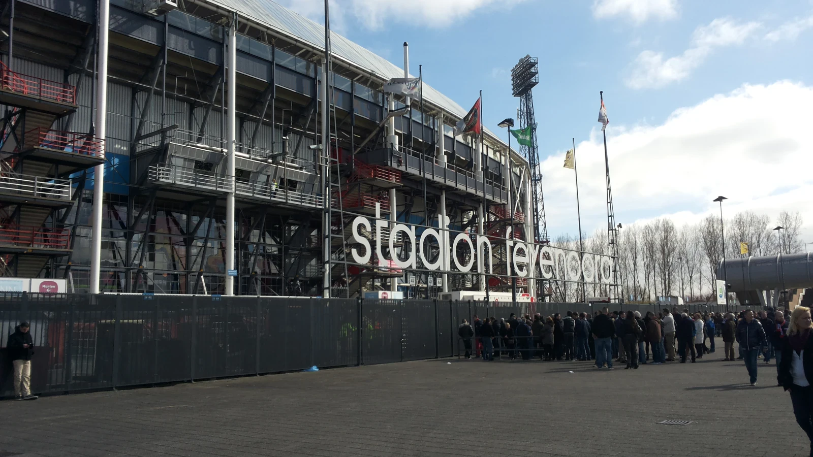 'Verlanglijstje' bij de Kuip: 'Nu De Jong, Van Merwijk en Salomon nog weg'