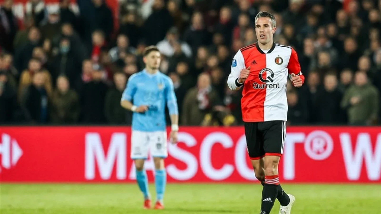 Vermoedelijke opstelling: Van Persie terug in de basis