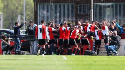 SAMENVATTING | Feyenoord O19 - Ajax O19 (5-3)