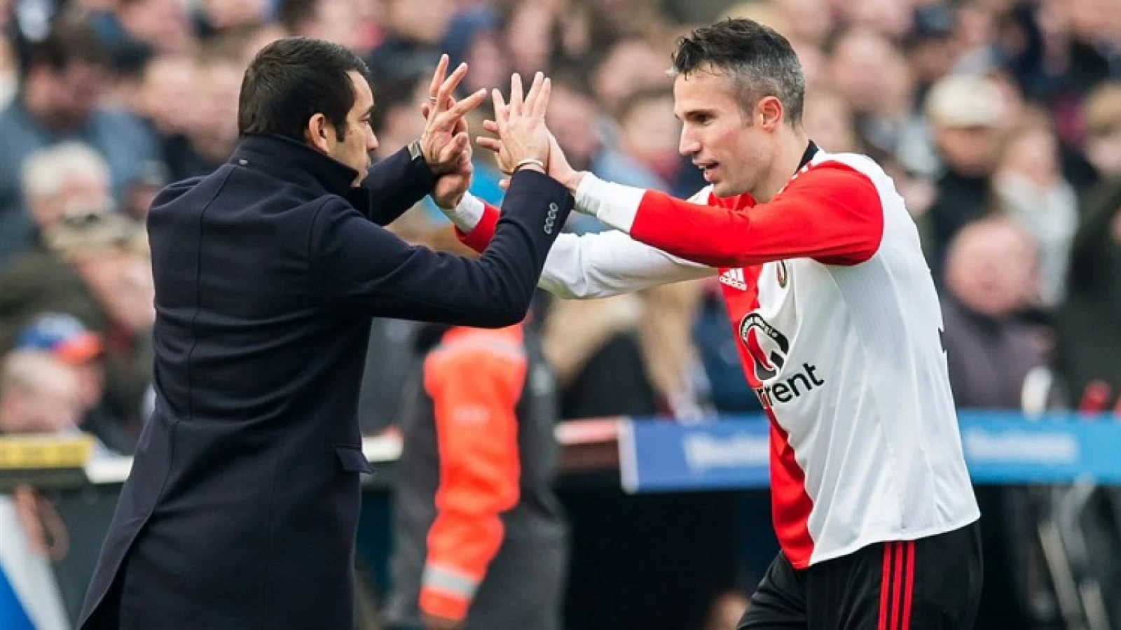 Afscheid Van Bronckhorst en Van Persie na laatste thuisduel