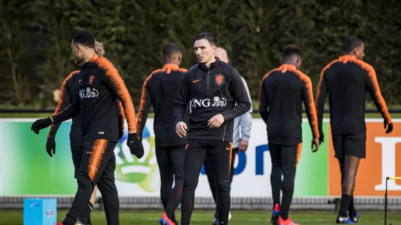 OPSTELLING | Geen Feyenoorders in startopstelling Oranje tegen Engeland