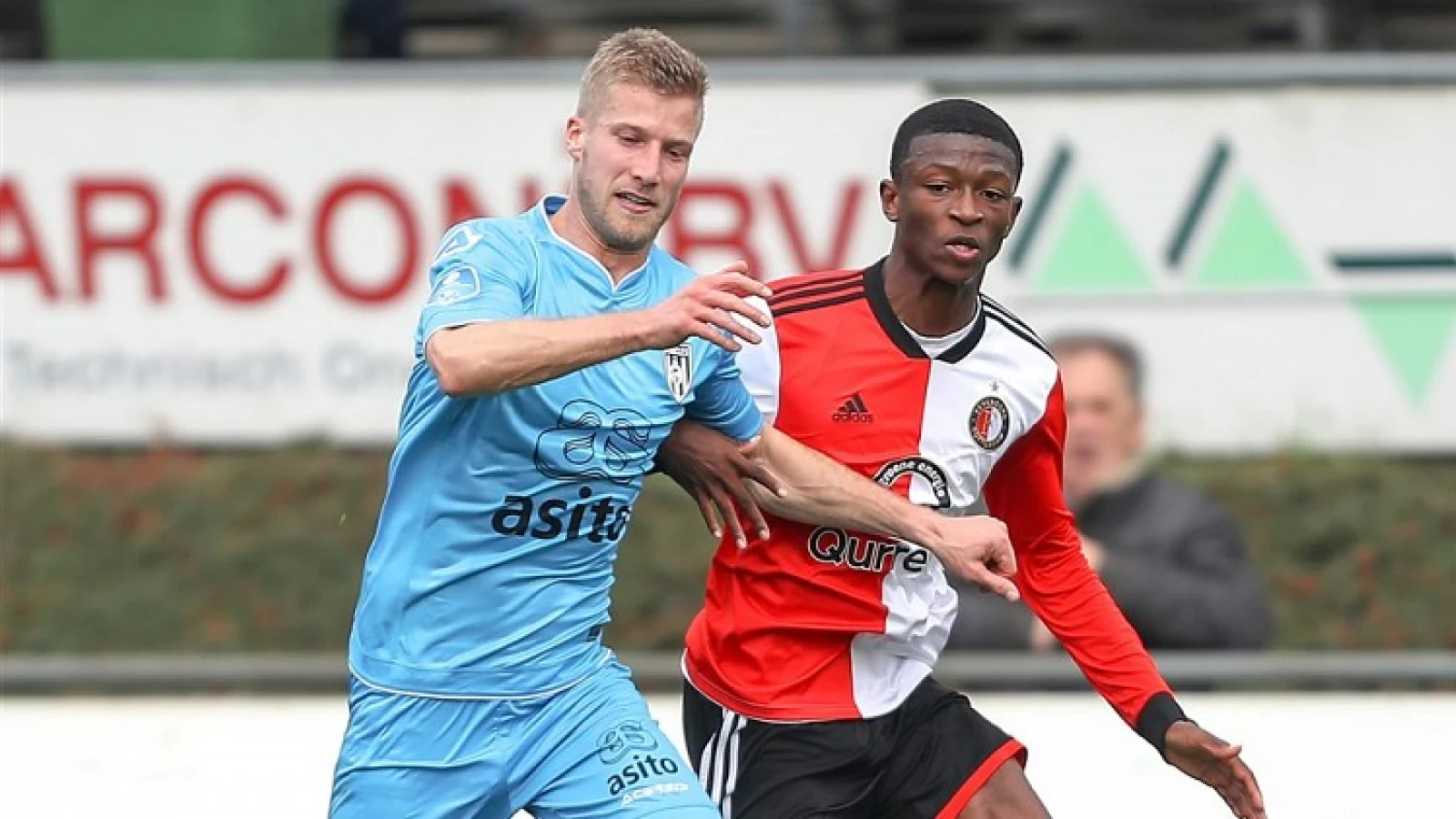 'FC Dordrecht haalt Feyenoorder binnen'