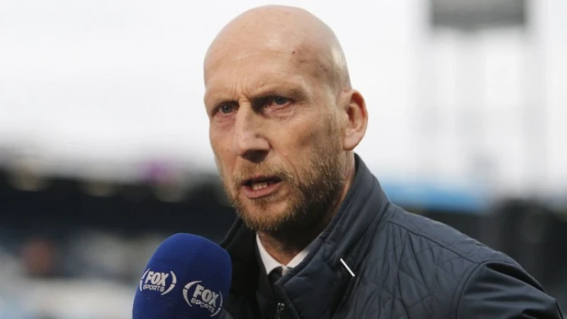 Jaap Stam meldt zich voor de eerste training bij Feyenoord