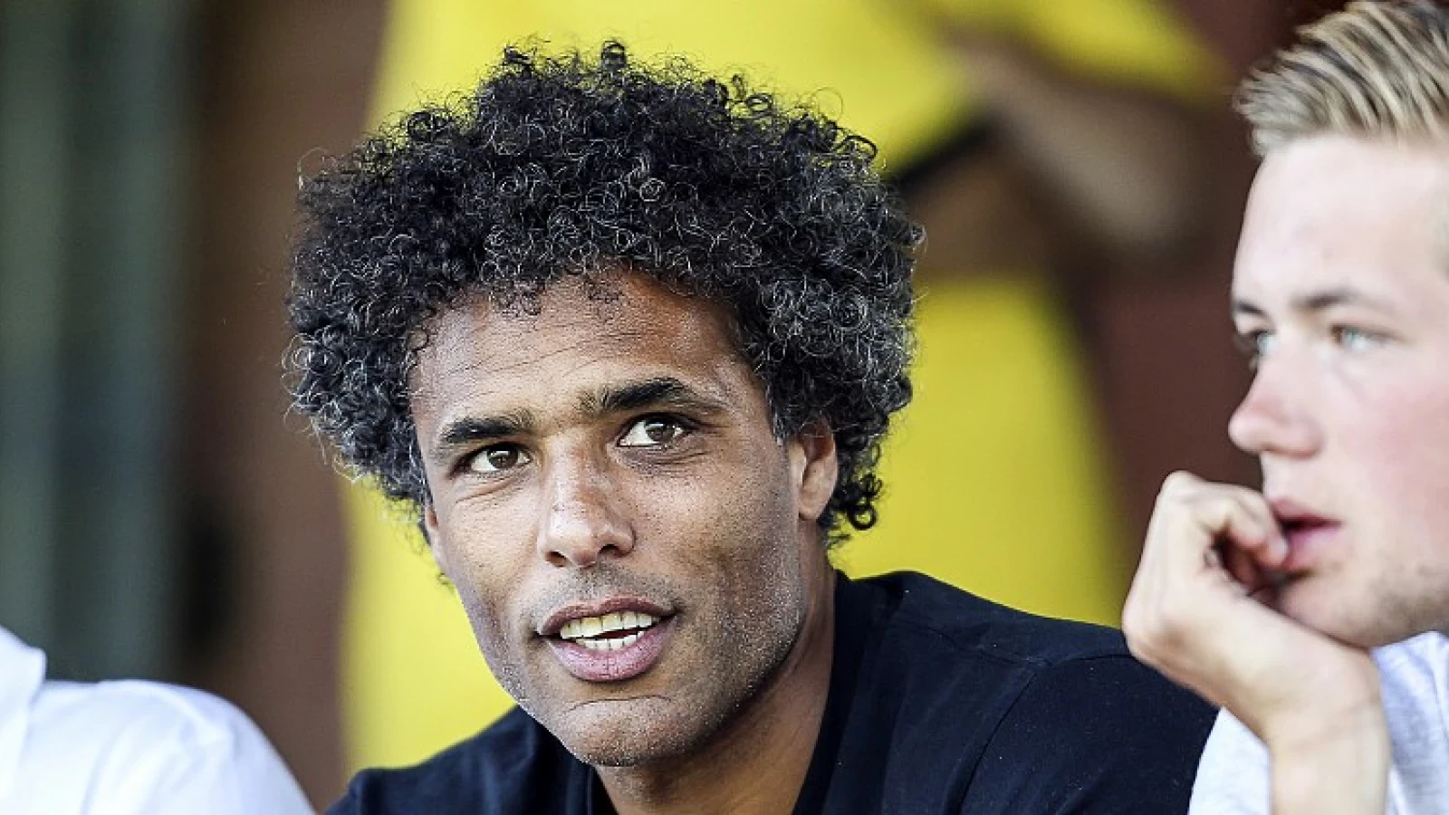 Van Hooijdonk: 'Die zich gedragen als losgeslagen randgroepjongeren'