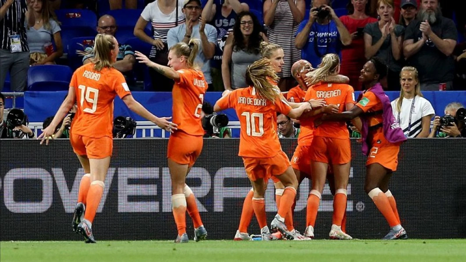 Nederlands vrouwenelftal bereikt finale WK na overwinning op Zweden