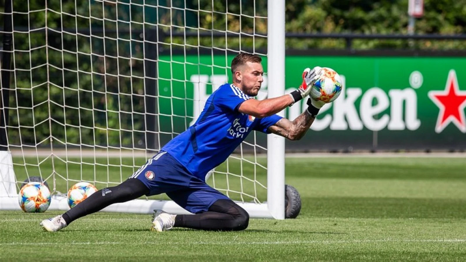 Bijlow niet op trainingsveld, Narsingh traint voor het eerst mee