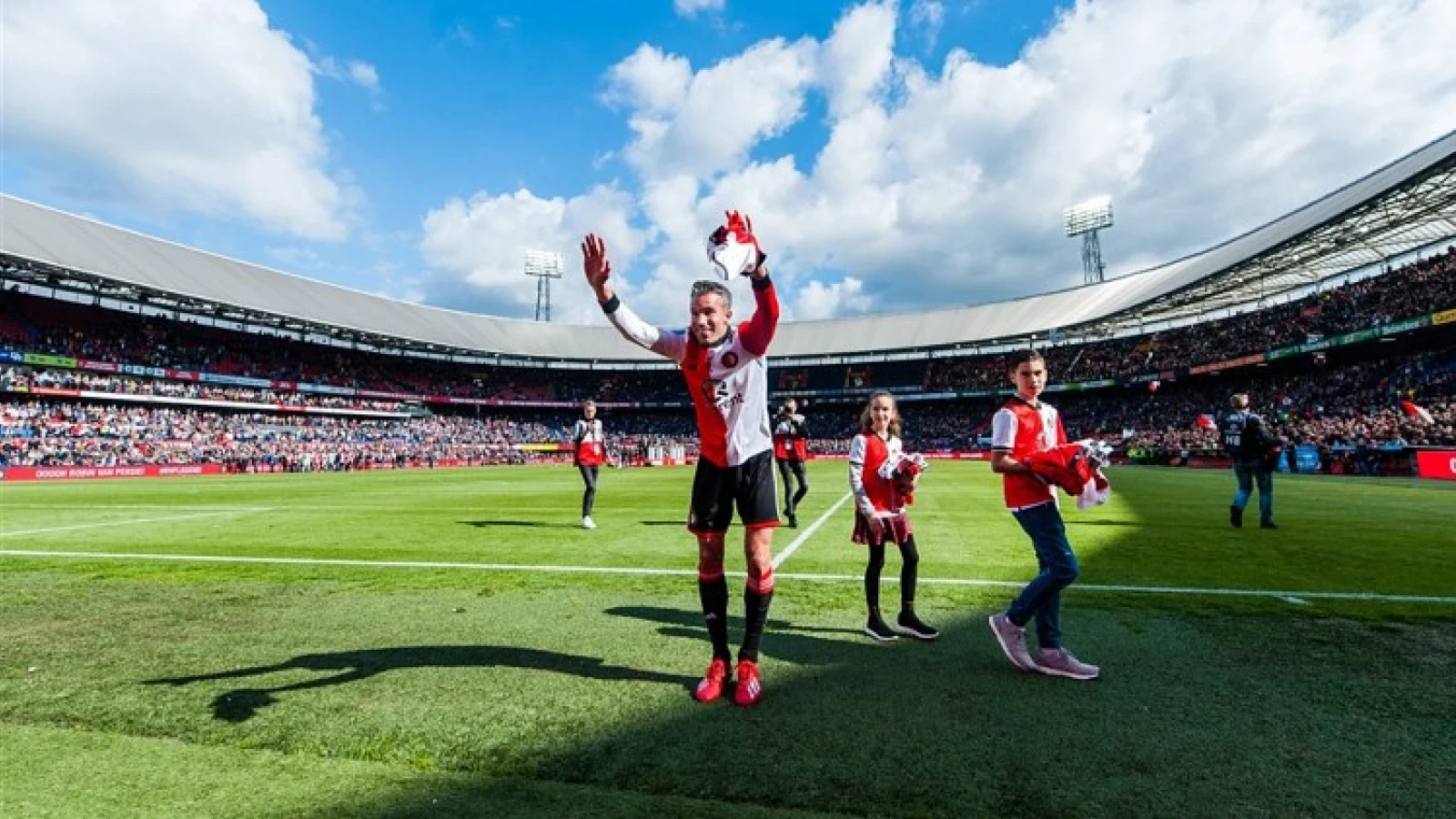 Van Persie aan de slag als tv-analist in Engeland