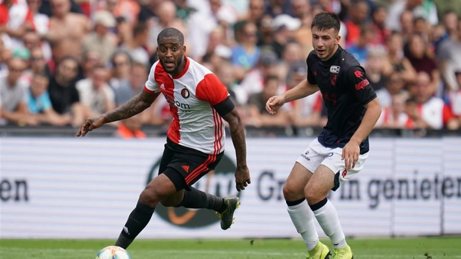 STAND | Feyenoord, Ajax en PSV morsen punten, AZ en FC Utrecht pakken drie punten