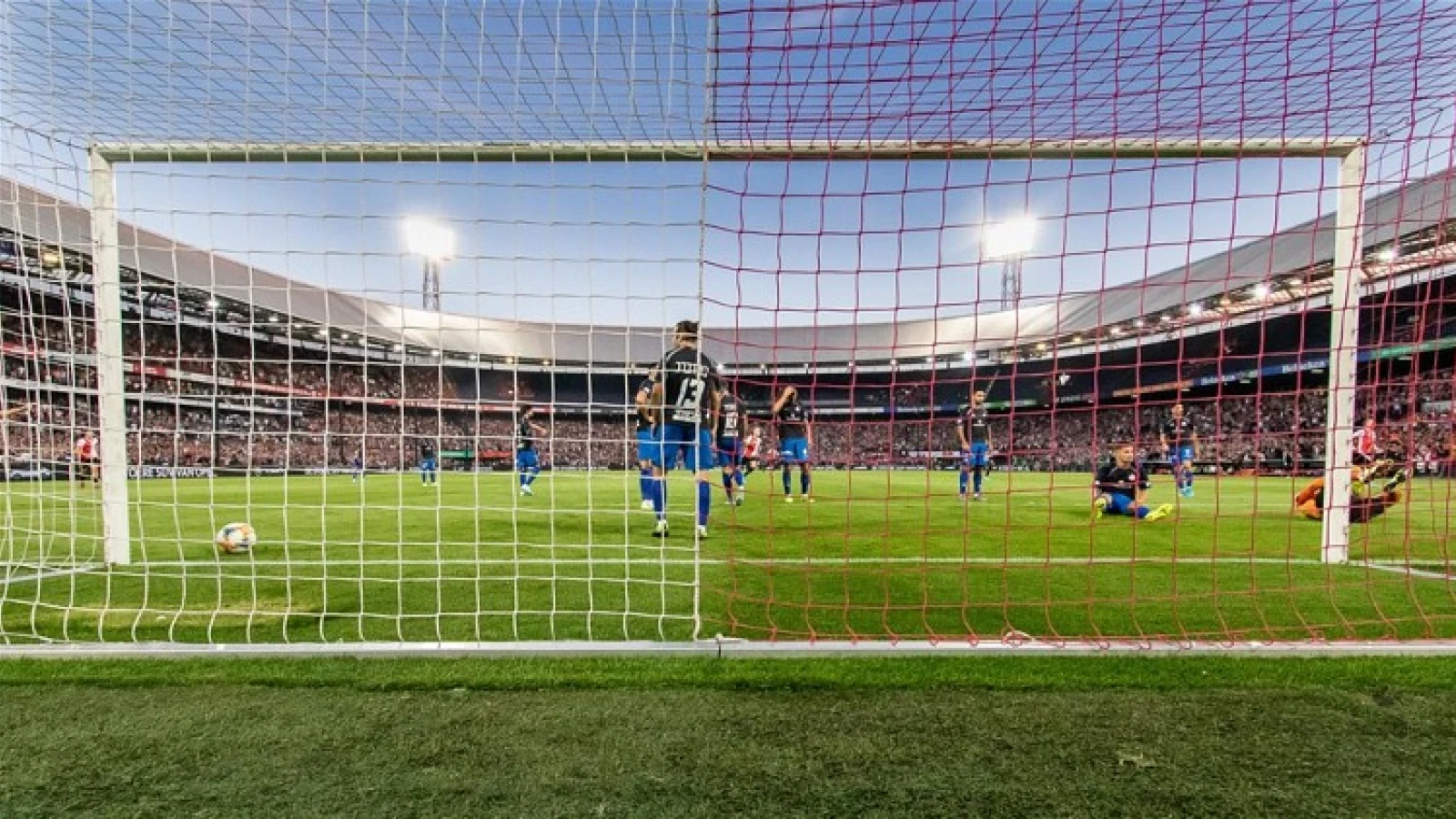 COLUMN | Feyenoord langzaam weer internationaal op de kaart