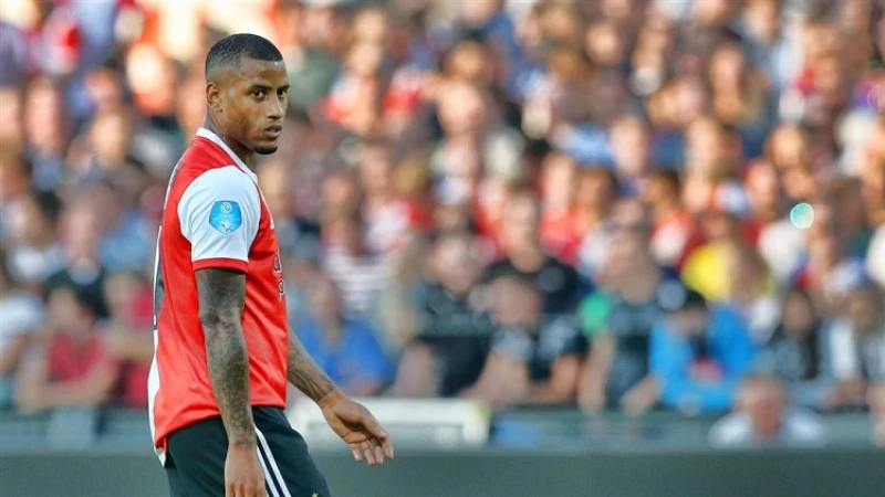 Luciano Narsingh geblesseerd van het veld in wedstrijd tegen Willem II