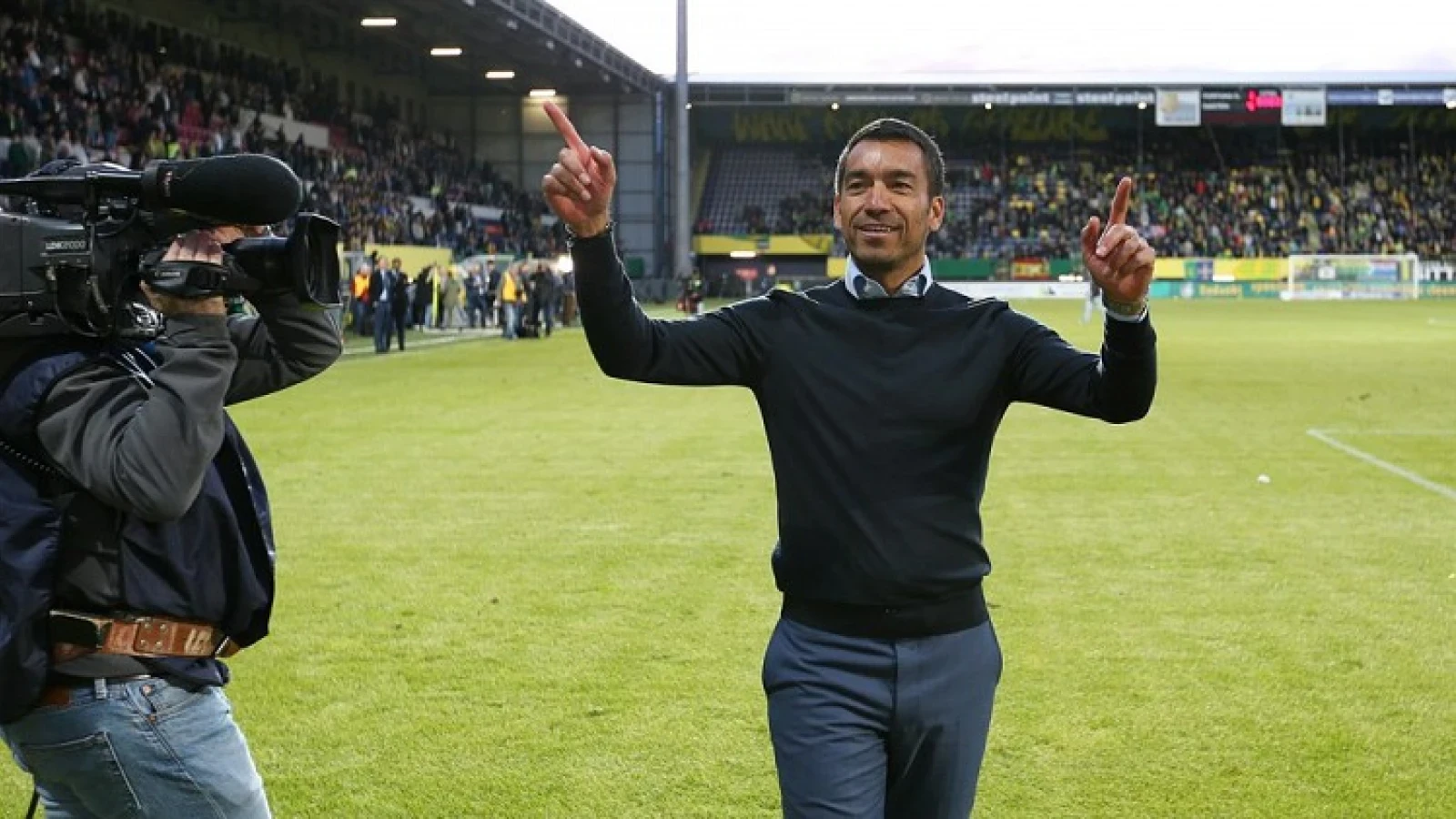 Van Bronckhorst vindt nieuwe uitdaging