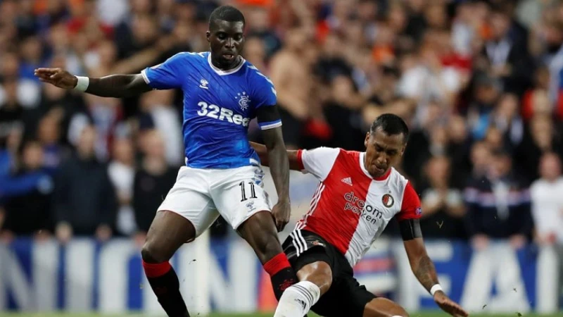 Feyenoord slaat Europese flater: 'Matige ploeg tegen matige ploeg'