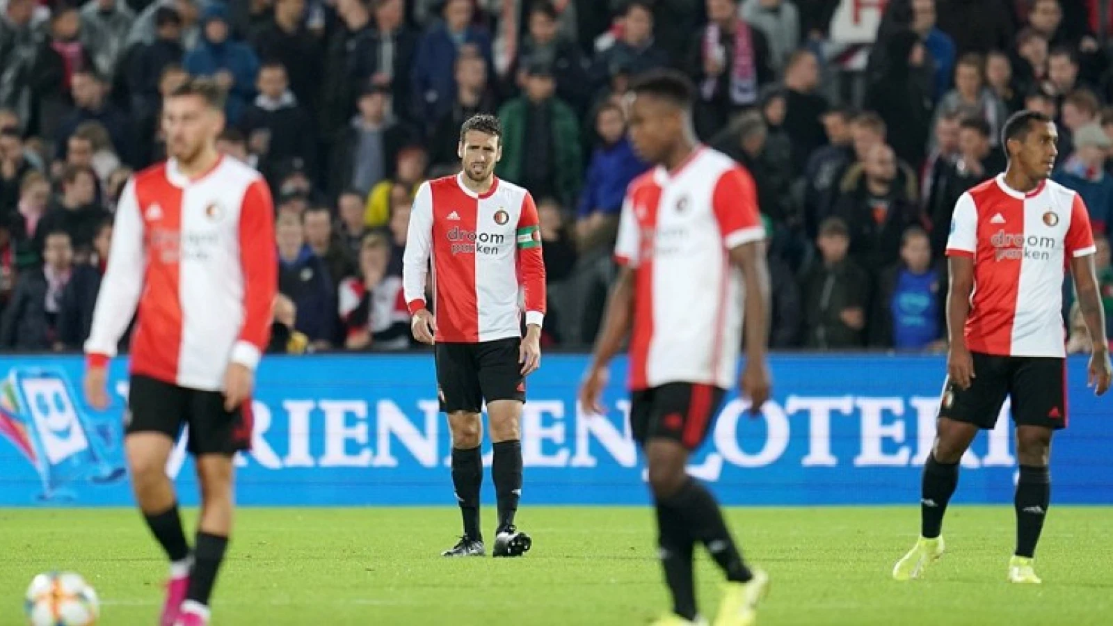 STAND | Feyenoord blijft tiende, top-3 uit zicht 