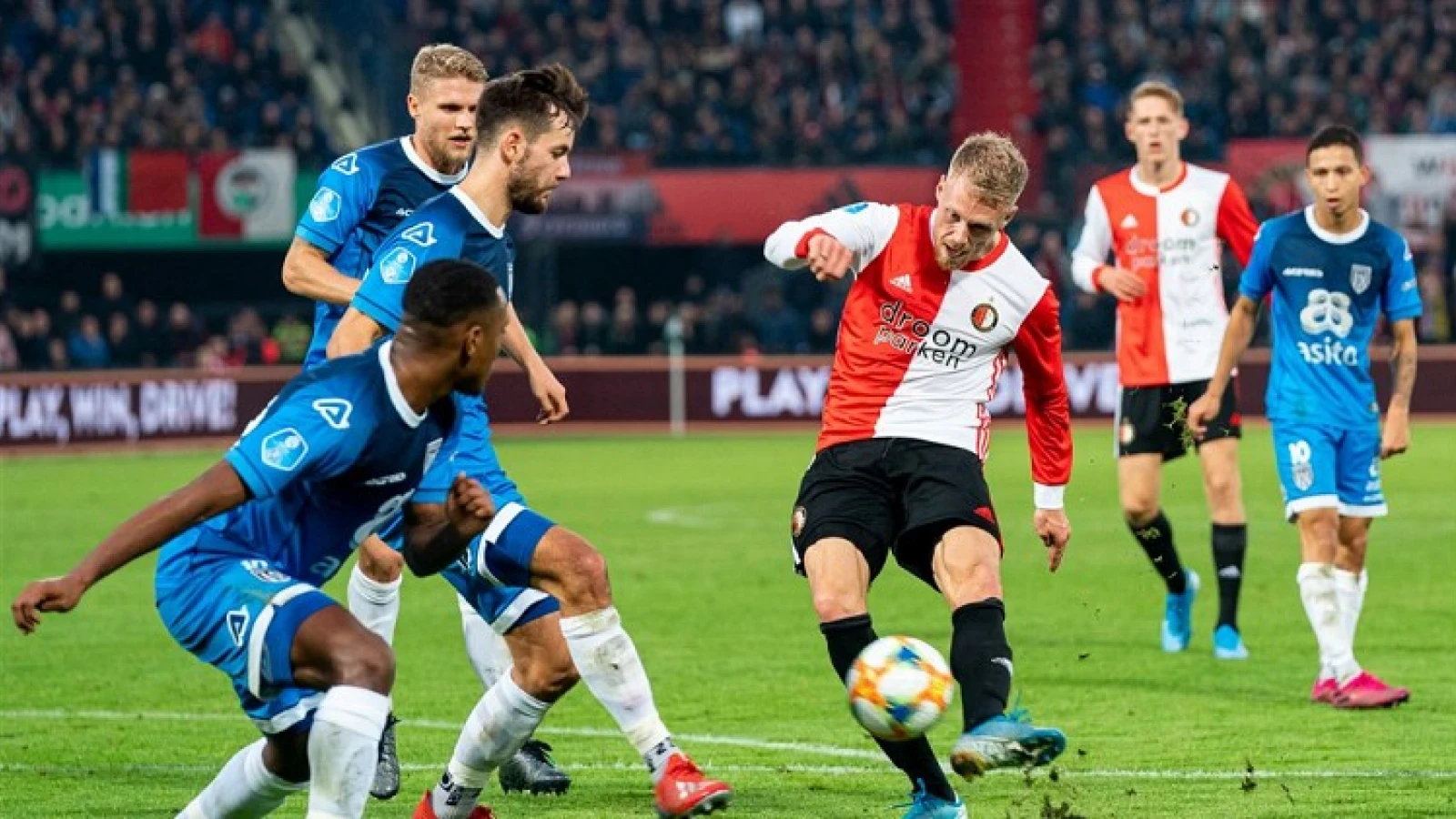 SAMENVATTING | Feyenoord - Heracles Almelo 1-1