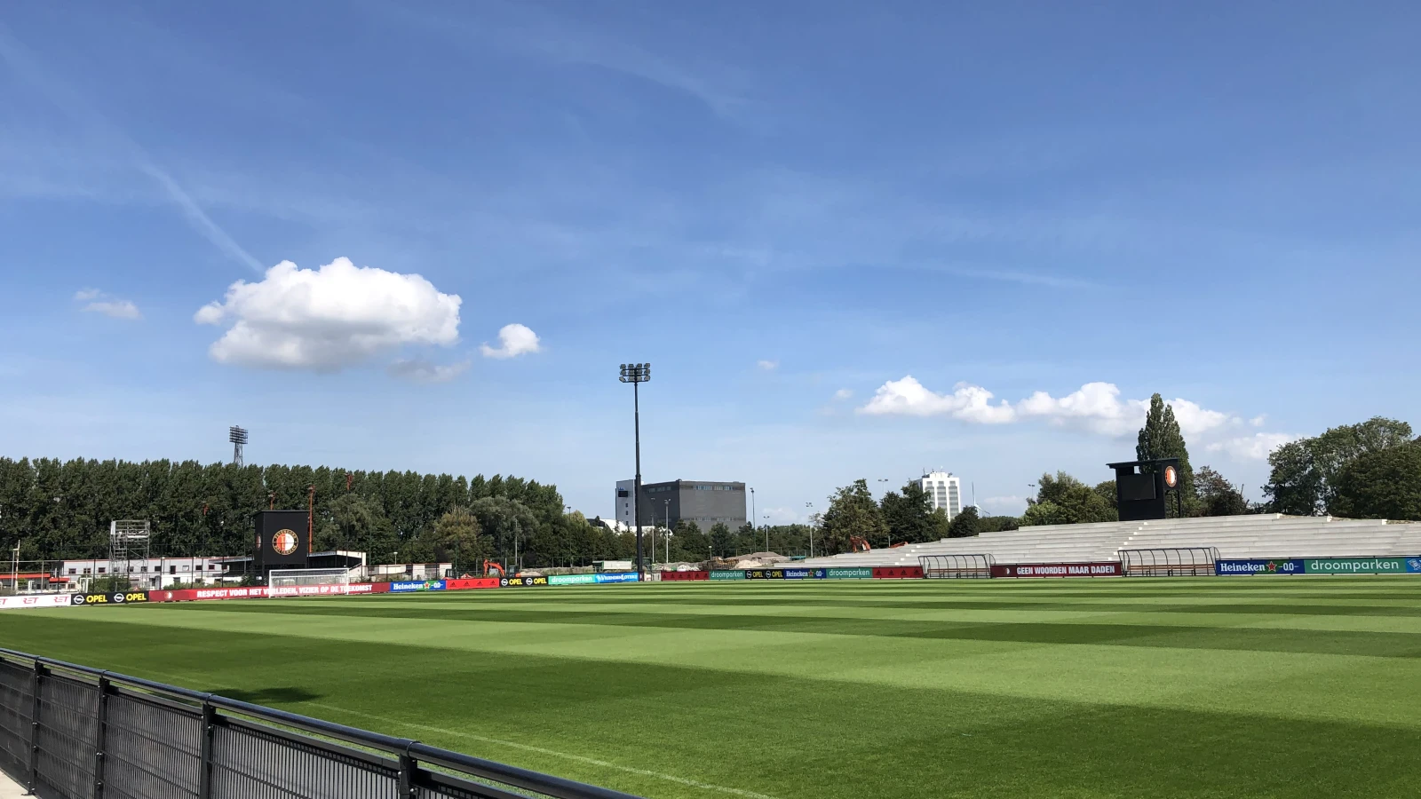 Alleen Onder/17 succesvol in verder matig weekend Feyenoord Academy