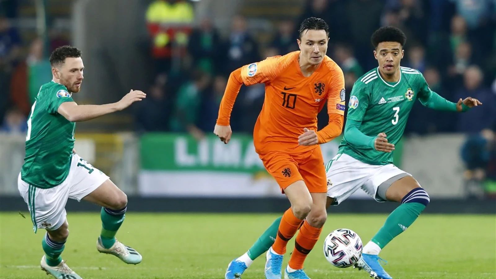 Nederlands Elftal plaatst zich voor EK door gelijkspel tegen Noord-Ierland