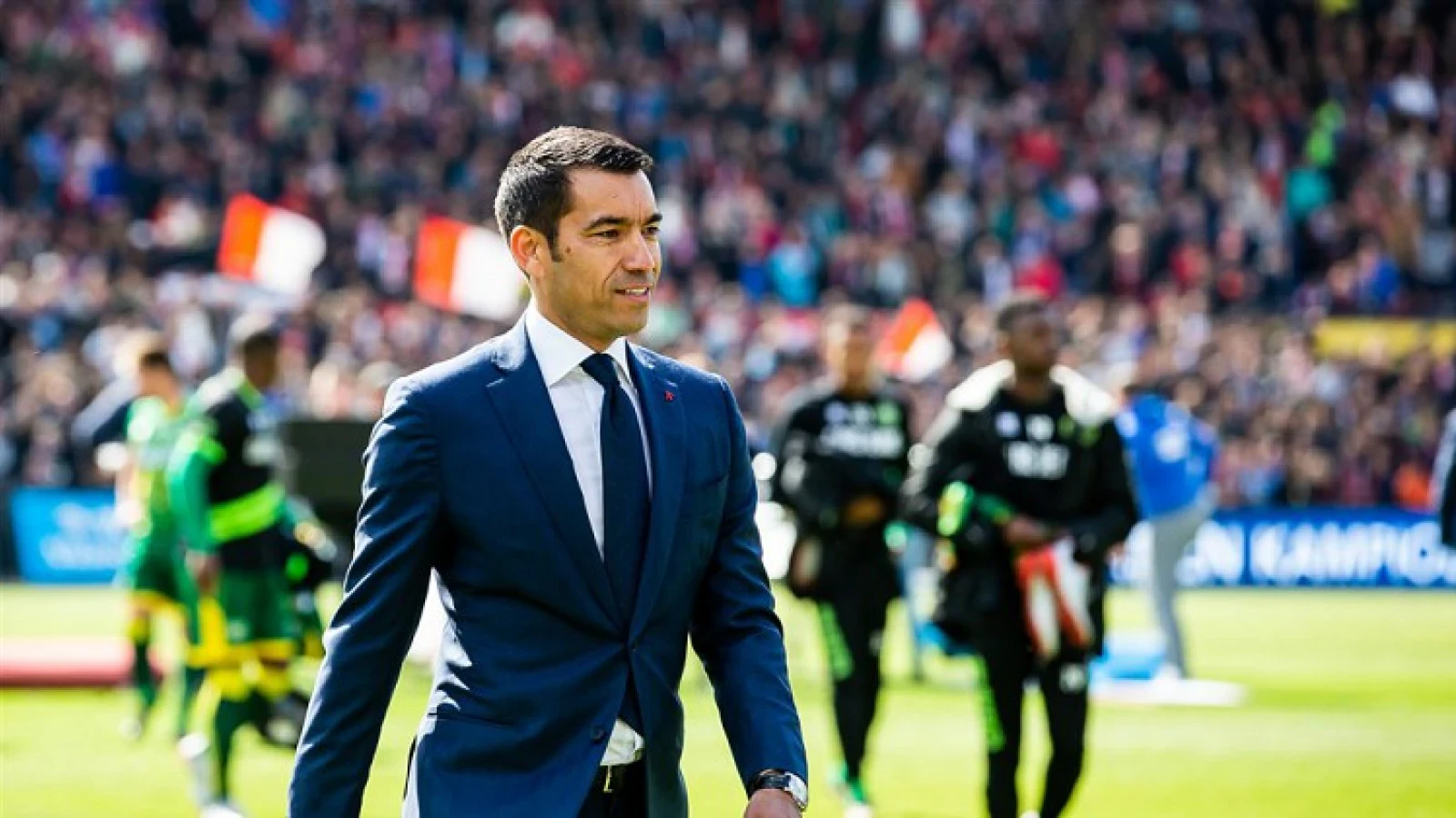 Van Bronckhorst: 'Dat zal voor mij wel een speciaal gevoel geven'