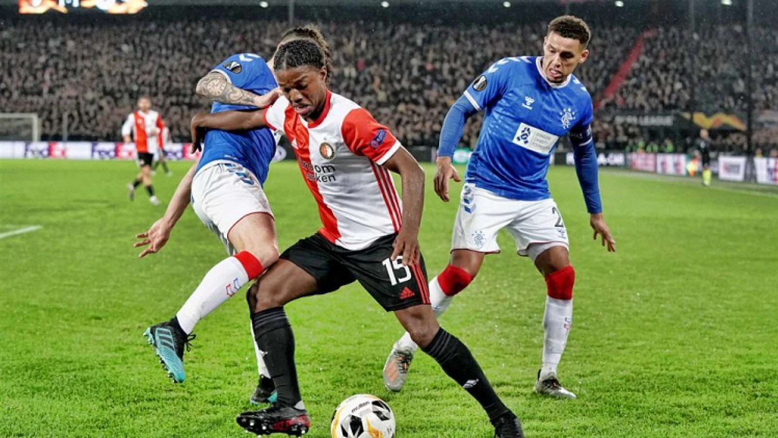STAND | Feyenoord maakt door gelijkspel nog kans op volgende ronde