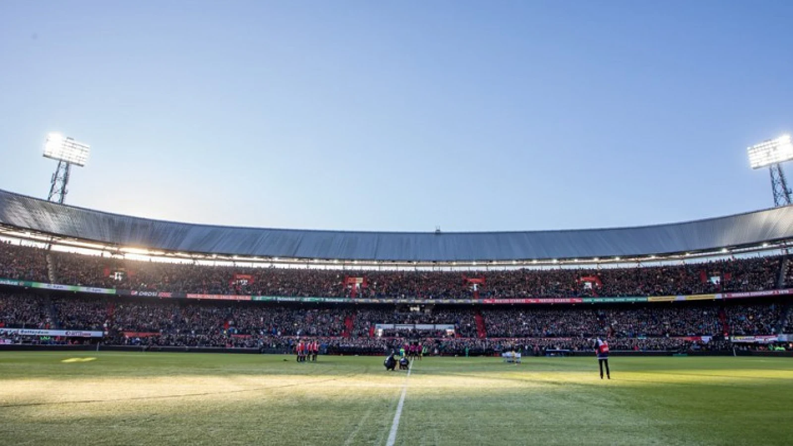 Vermoedelijke opstelling: 'Nog steeds veel afwezigen bij Feyenoord' 