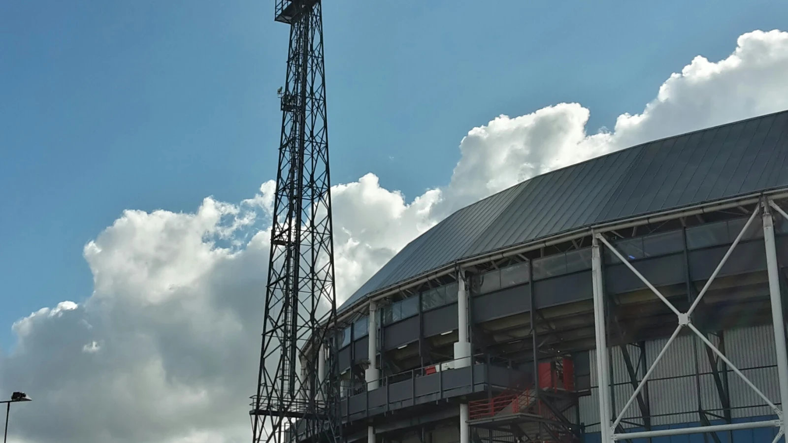 Feyenoord verlengt met partner tot 2022
